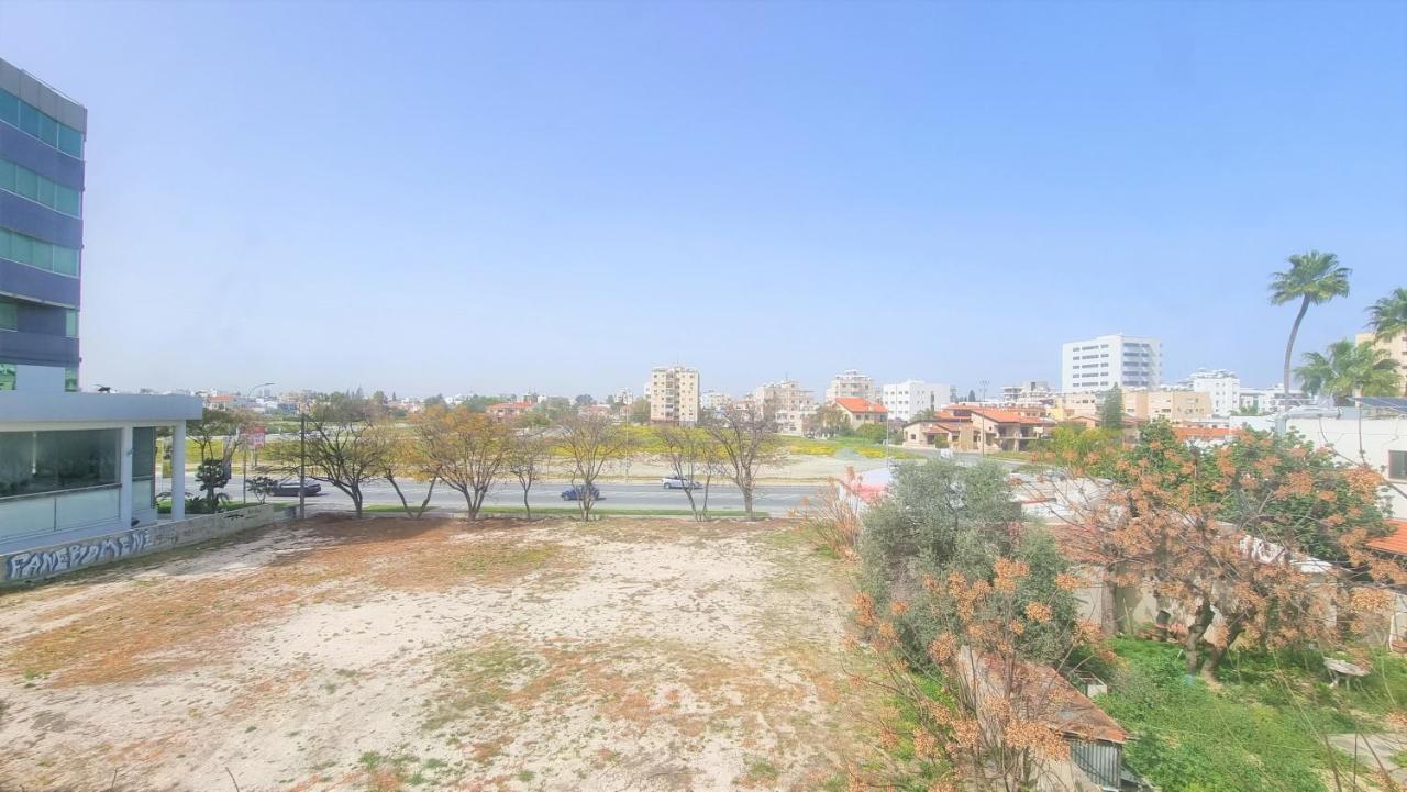 Comfy Rooms In A Shared Apartment Near Salt Lake With Internet And Netflix Larnaca Eksteriør billede