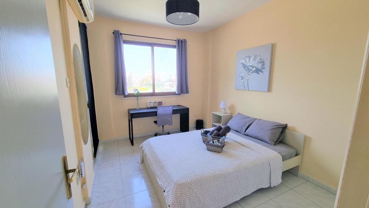 Comfy Rooms In A Shared Apartment Near Salt Lake With Internet And Netflix Larnaca Eksteriør billede